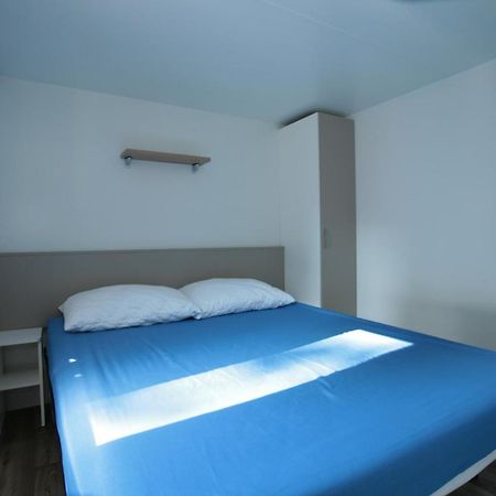 Camping Adria Mobile Home Park Умаг Екстер'єр фото