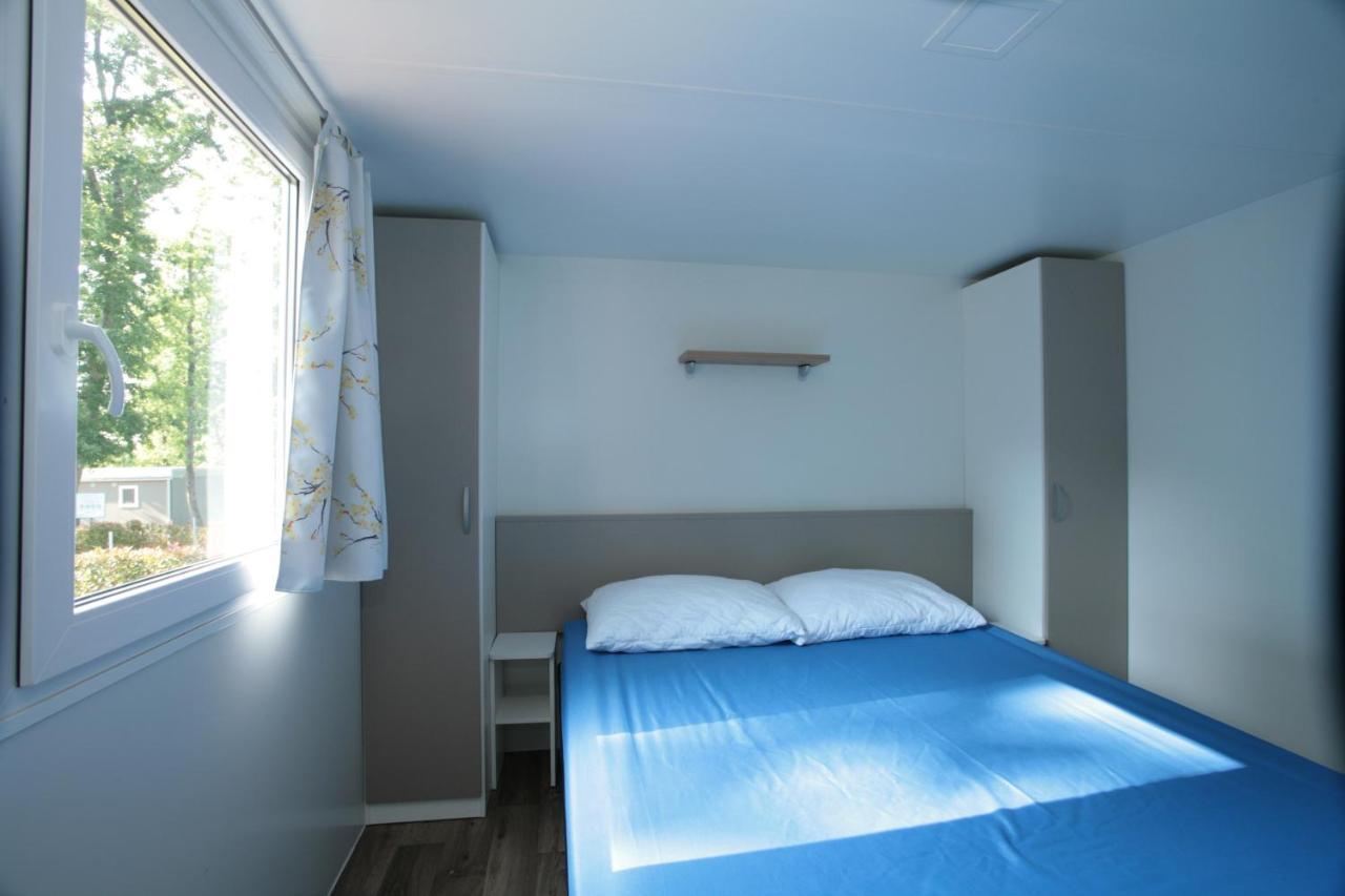 Camping Adria Mobile Home Park Умаг Екстер'єр фото