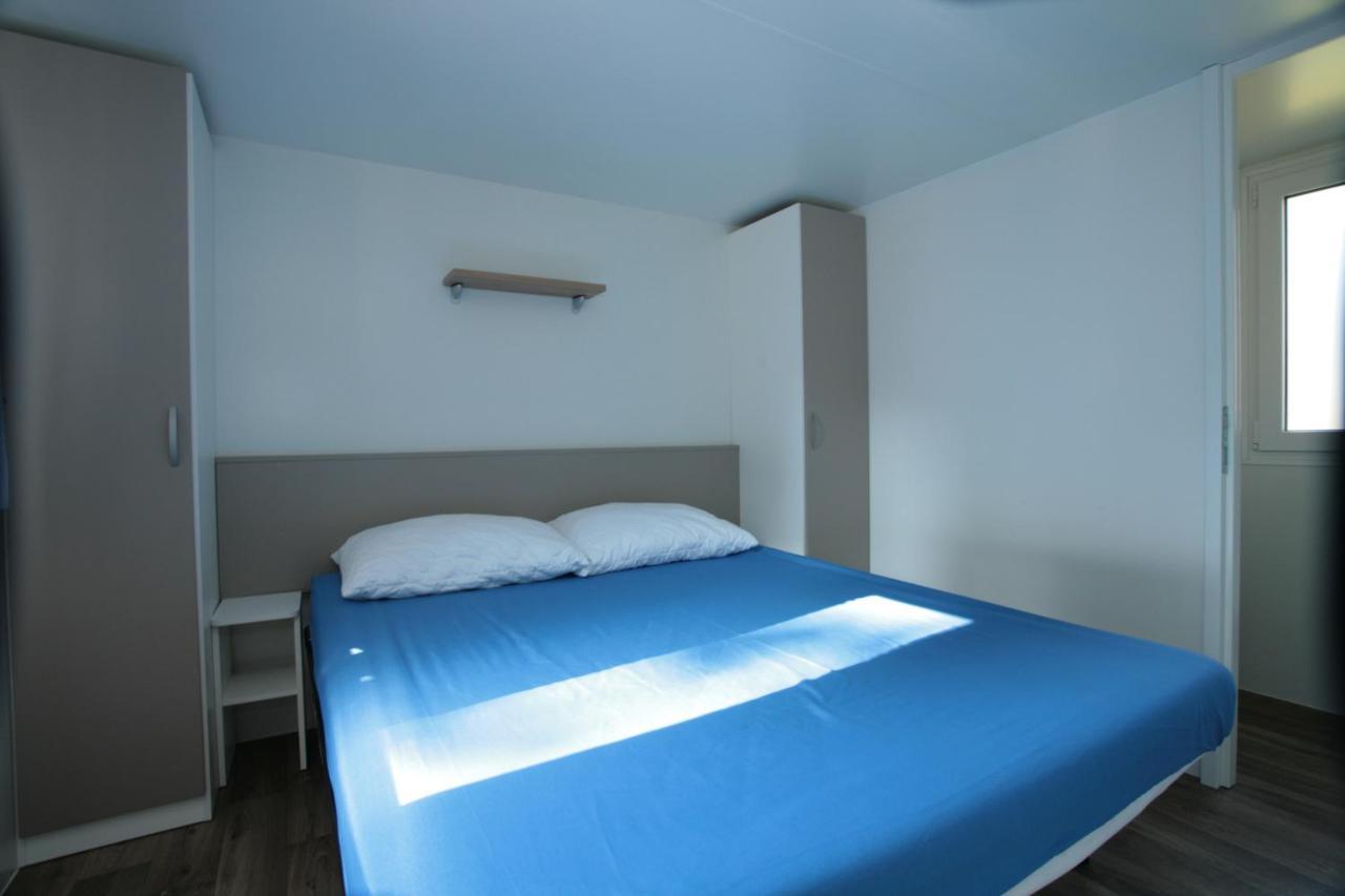 Camping Adria Mobile Home Park Умаг Екстер'єр фото