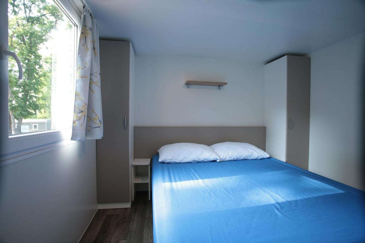 Camping Adria Mobile Home Park Умаг Екстер'єр фото