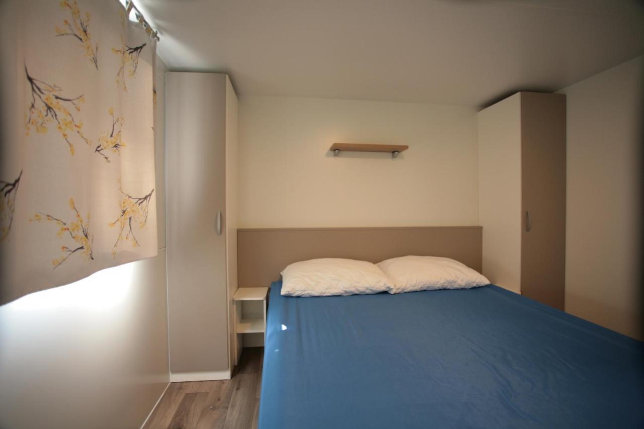 Camping Adria Mobile Home Park Умаг Екстер'єр фото