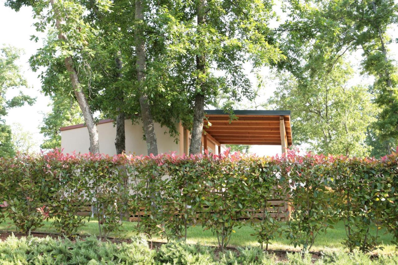 Camping Adria Mobile Home Park Умаг Екстер'єр фото
