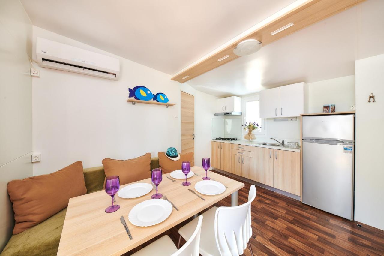 Camping Adria Mobile Home Park Умаг Екстер'єр фото